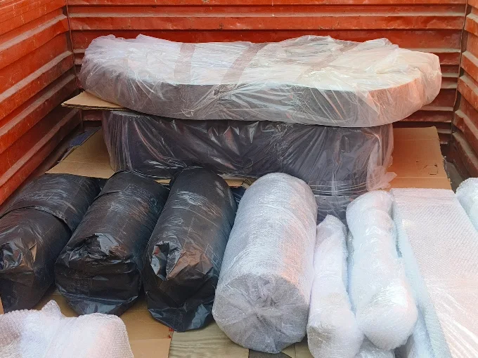 perungalathur-house-shifting-services-loading-household-goods