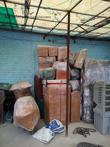 vandalur-chennai-packers-and-movers-near-me-loading-household-goods